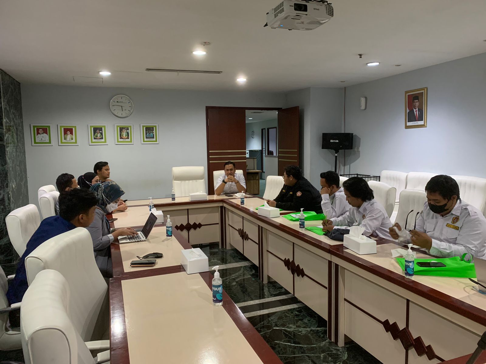 BPJAMSOSTEK Kantor Cabang Jakarta Sudirman menggandeng Karang Taruna di Kecamatan Setiabudi, Jakarta Selatan, menjadi agen Perisai.