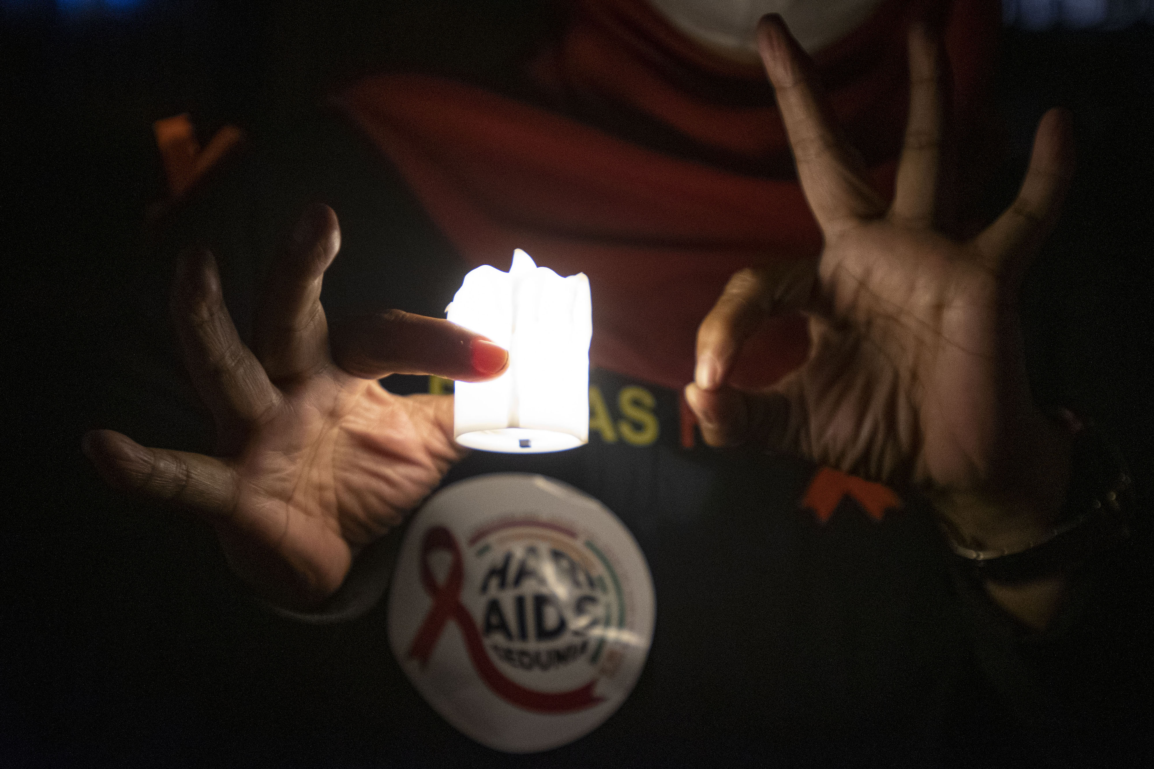 Malam renungan Hari AIDS Sedunia