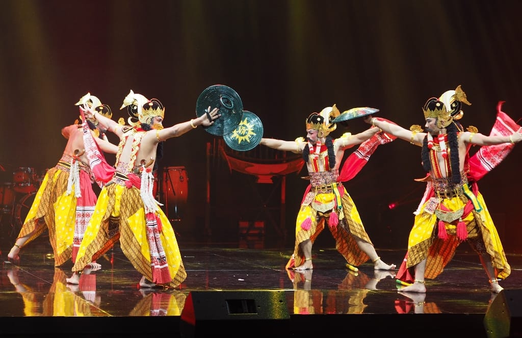 Salah satu aksi dalam kebudayaan bertajuk 'Kemantren Langenpraja International Roadshow 2022 by Puro Mangkunegaran'.