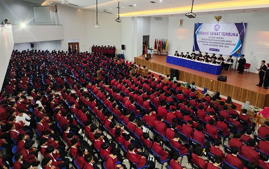 Sidang Senat Terbuka Pengukuhan Mahasiswa Baru Universitas Muhammadiyah Bandung