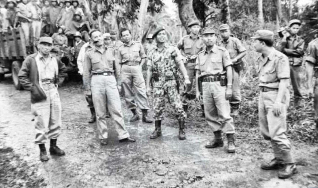 Pasukan TNI kala menghadapi pemberontakan Permesta.