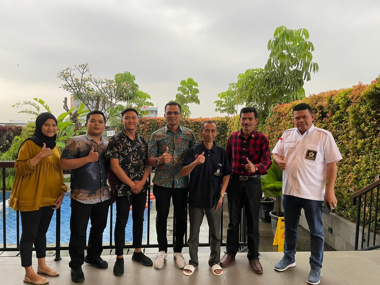 Sejumlah anggota DPD Ikatan Keluarga Alumni Lembaga Ketahanan Nasional Jawa Barat (IKAL Lemhannas Jabar)