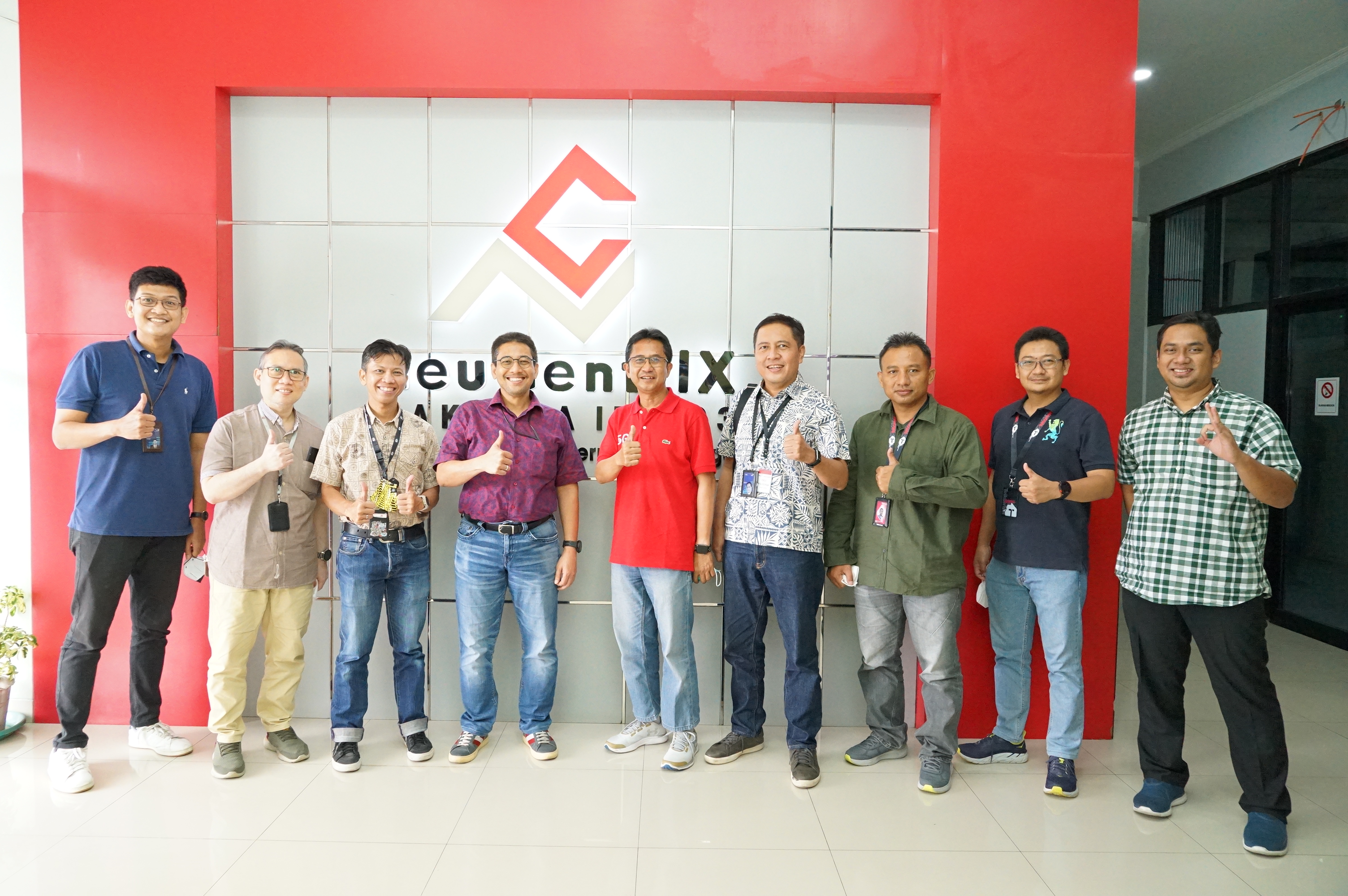 Kolaborasi neuCentrIX dengan telkomsel