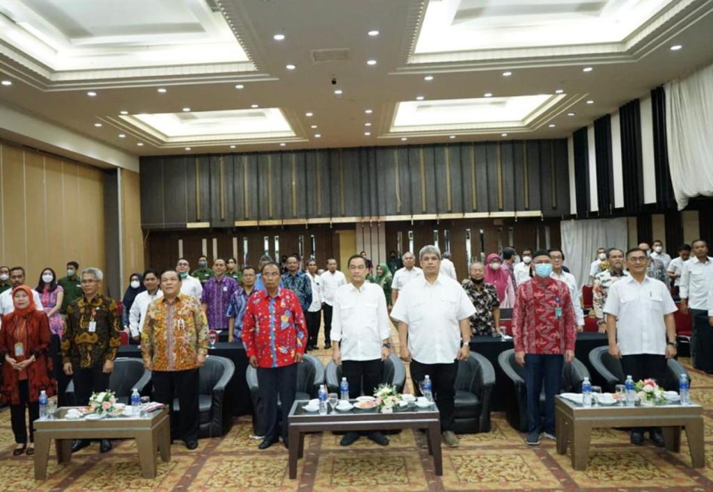 Sinergi percepatan Pemenuhan Standar Kompetensi Kerjaa Jasa Konstruksi yang digelar Kadin dan Kementerian PUPR