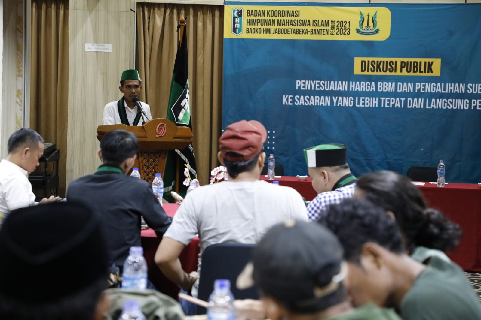 HMI Badko Jabodetabek: diskusi publik 'Penyesuaian Harga BBM dan Pengalihan Subsidi ke Sasaran yang Lebih Tepat dan Langsung ke Penerima' 