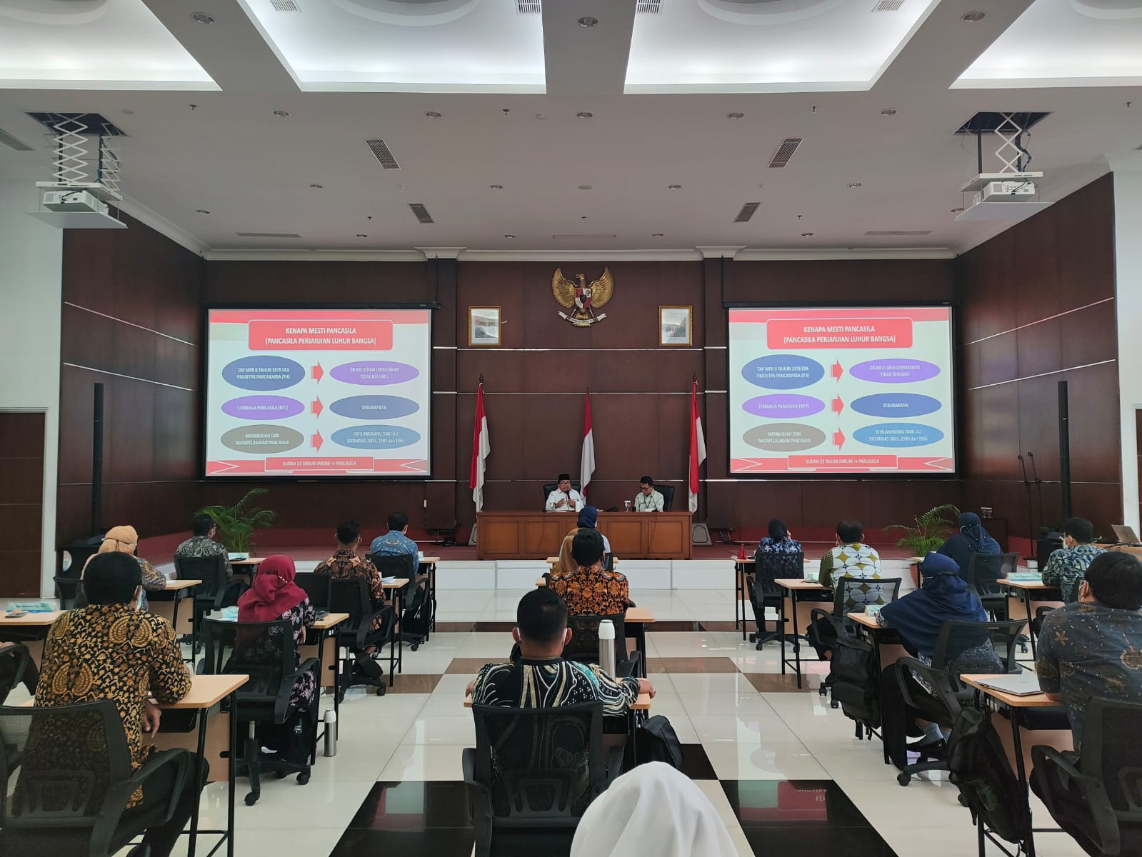 Kuliah umum Pendidikan dan Pelatihan Kepemimpinan di Pusat Pengembangan Kompetensi Aparatur Sipil Negara Sekretariat Negara