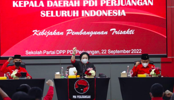 Ketua Umum DPP PDI Perjuangan Megawati Soekarnoputri saat memberikan pengarahan pada Rapat Konsolidasi Kepala Daerah PDIP.