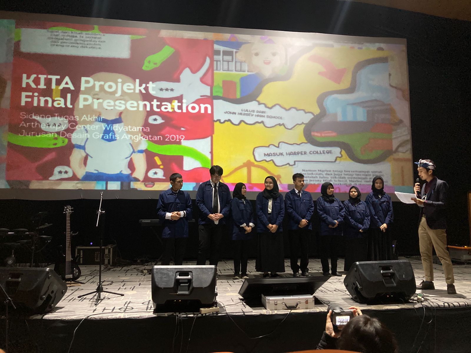 Penyandang Disabilitas Didikan Artherapy Center Widyatama Bandung Lulus Tugas Akhir
