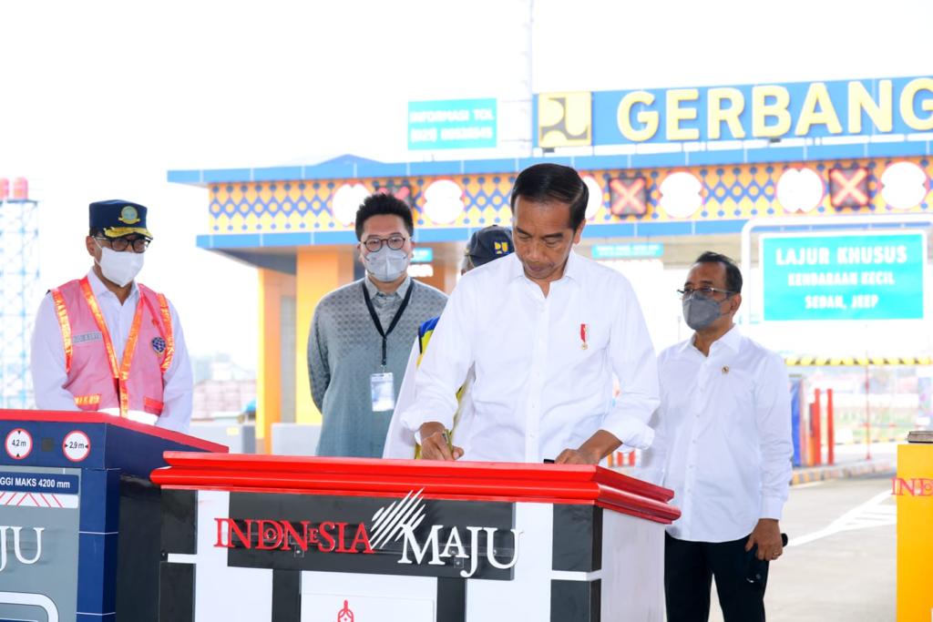Tol Serbaraja dan Tol Cibitung-Cilincing ydiresmikan bersamaan secara hybrid oleh Presiden Jokowi pada Selasa (20/9).