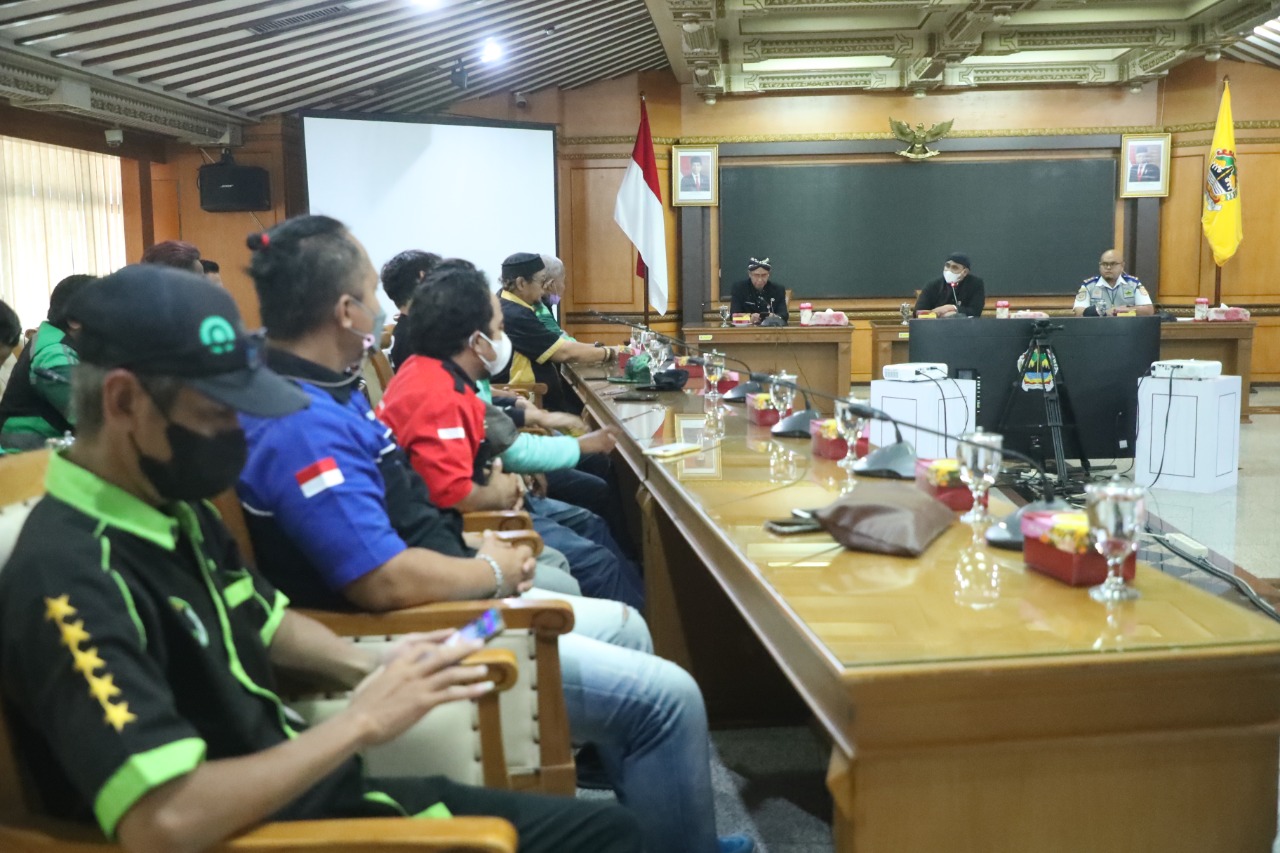 Wagub Jateng Minta Aplikator Ojek Online Patuhi Keputusan Pemerintah  