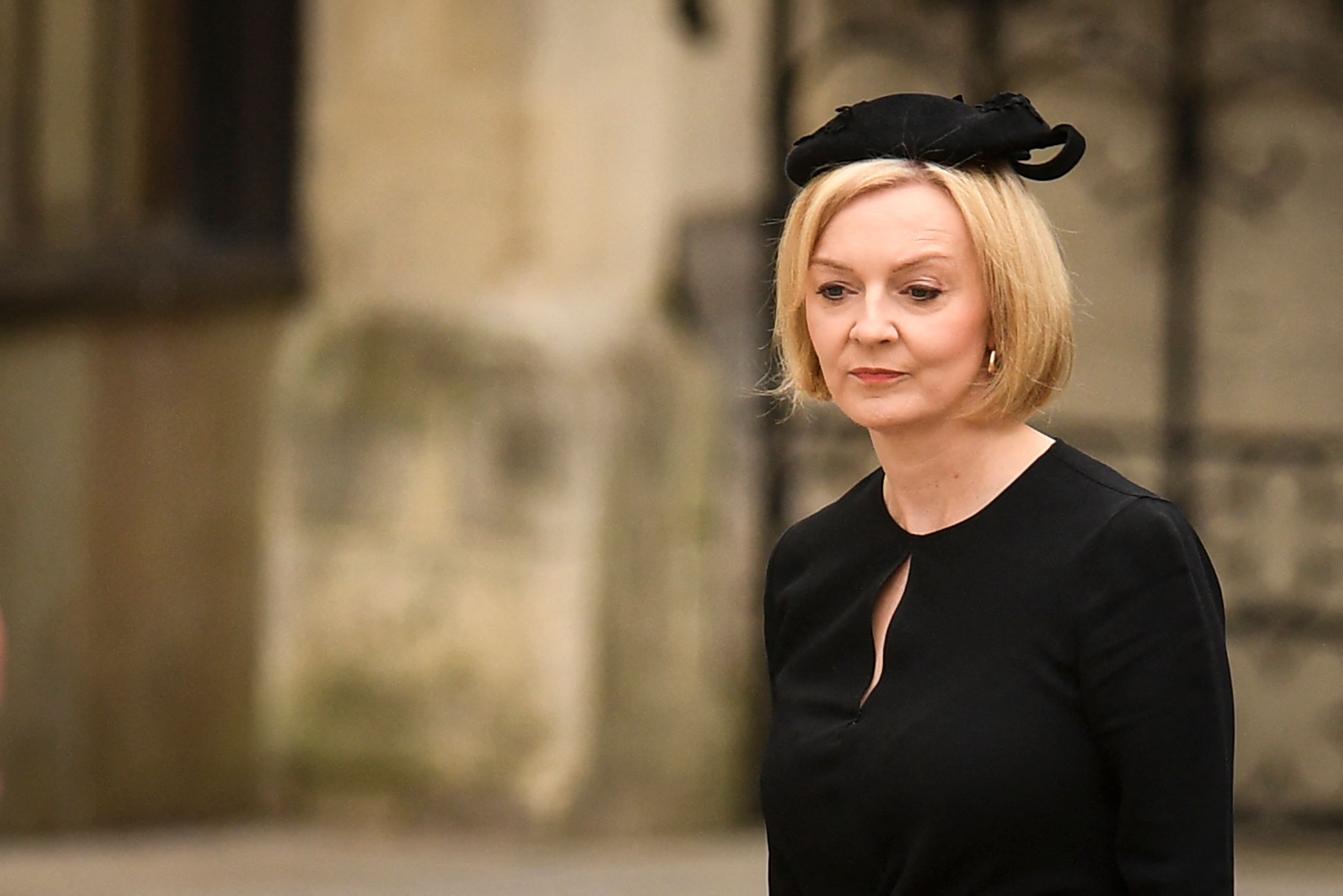 PM Inggris Liz Truss saat menghadiri pemakaman Ratu Elizabeth II.
