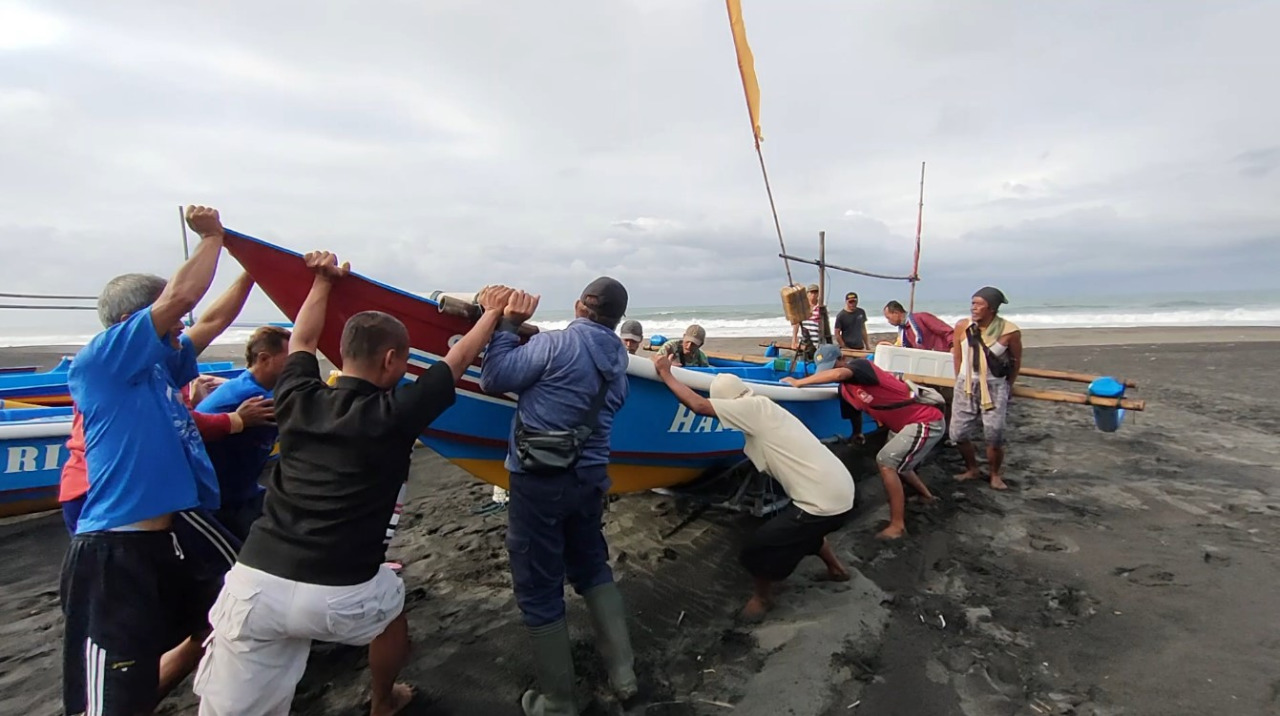 Penaikan Harga Pertalite Sengsarakan Nelayan Yogyakarta 