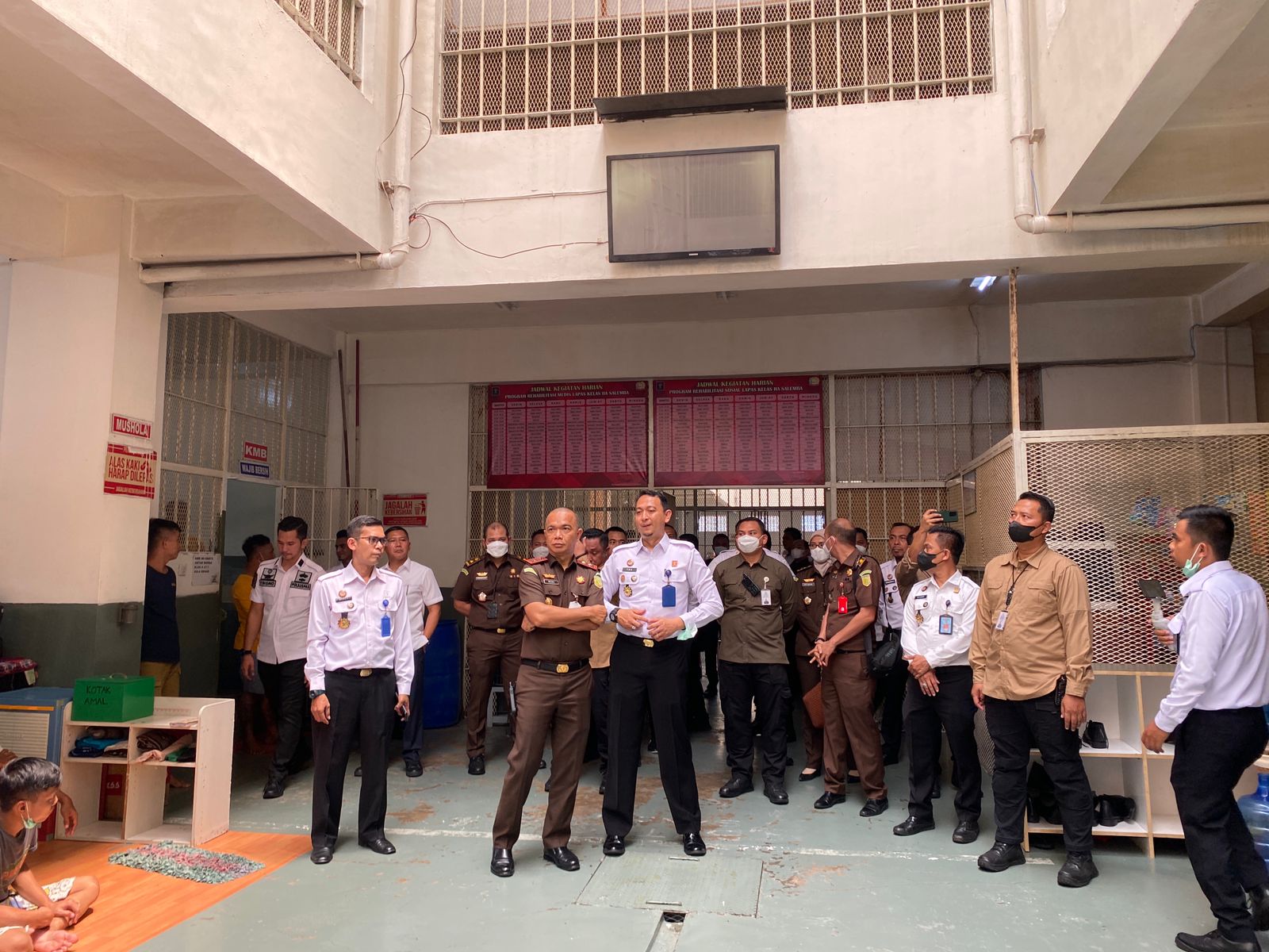 Pemberian Baksos dari Kejati DKI Jakarta kepada Lapas Salemba