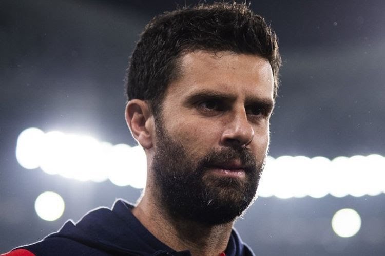 Thiago Motta Resmi Tangani Bologna