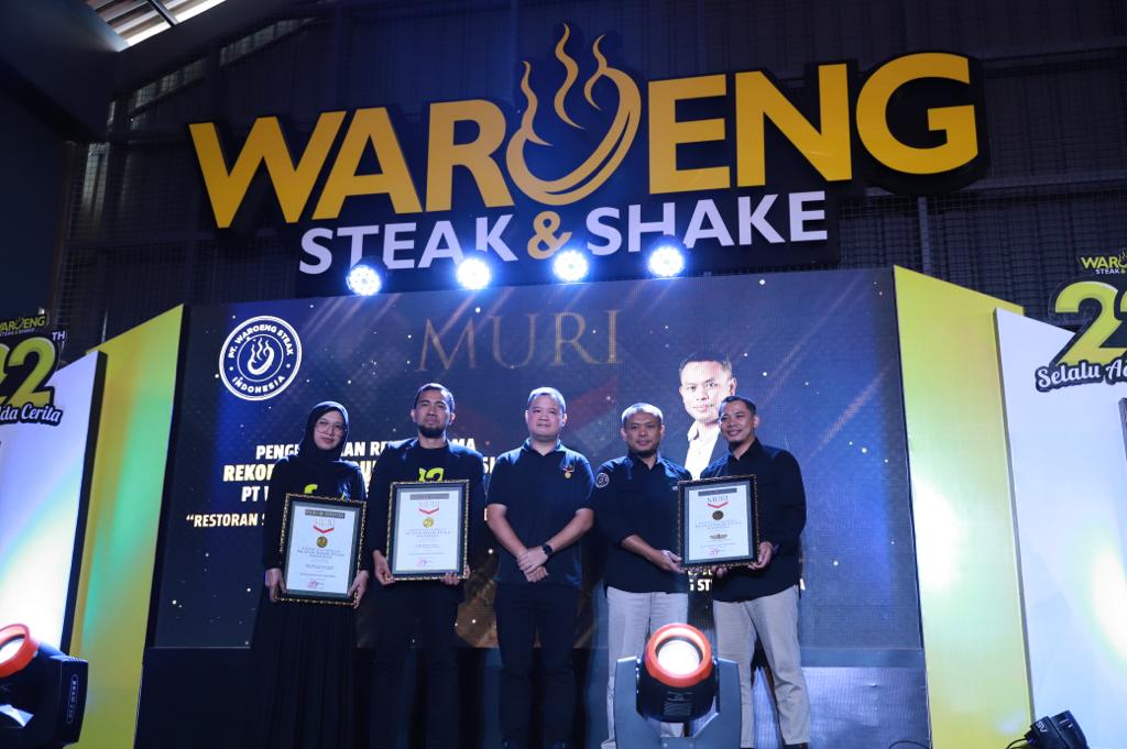 MURI menetapkan Waroeng Steak & Shake sebagai “Restoran Steak Halal Dengan Outlet Terbanyak” pada 4 September 2022 di Yogyakarta.