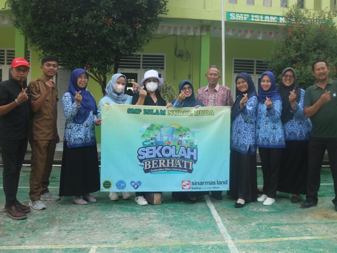 Sekolah Berhati Berikan Bantuan Pendidikan kepada Puluhan Lembaga Binaan