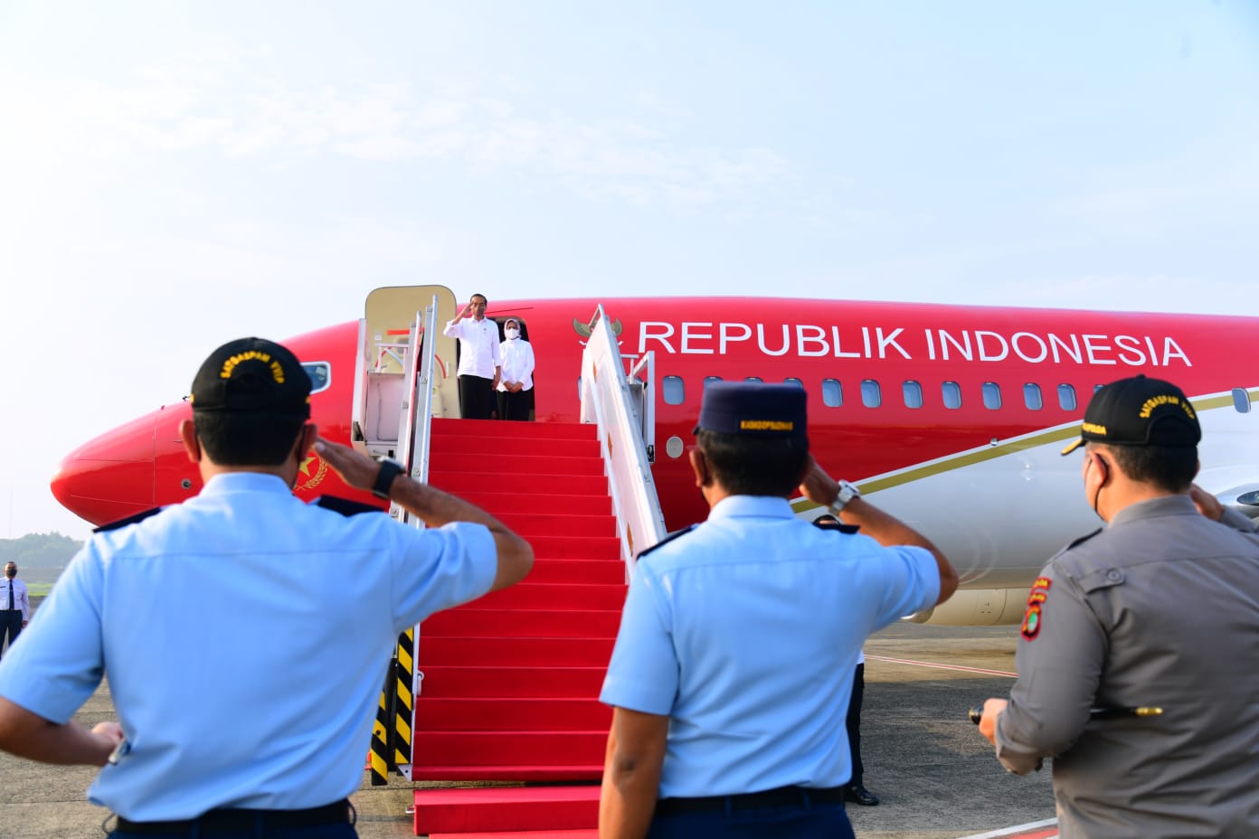 Presiden Joko Widodo bertolak dari Bandara Halim Perdanakusuma, Jakarta menuju Maluku.