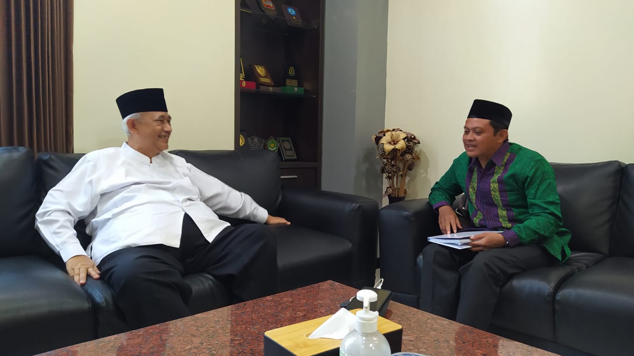 Pertemuan Wakil Sekretaris Lembaga Pentabih Buku dan Kknten Keislaman MUI Ahmad Ali ke LDII