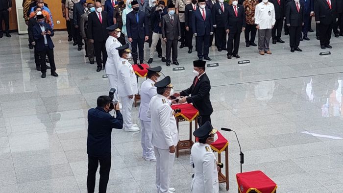 Ilustrasi kepala daerah