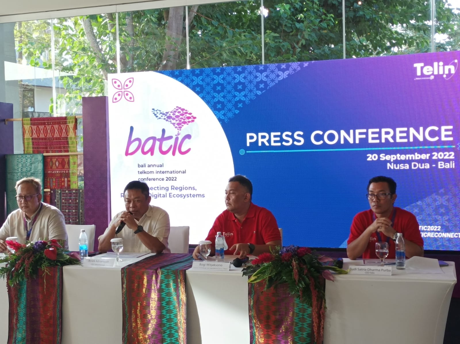 Dirut Telkom Ririek Adriansyah memberikan penjelasan terkait BATIC 2022. 
