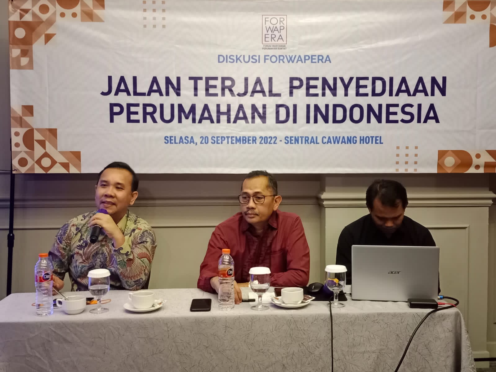 Diskusi Jalan Terjal Penyediaan Perumahan di Indonesia.