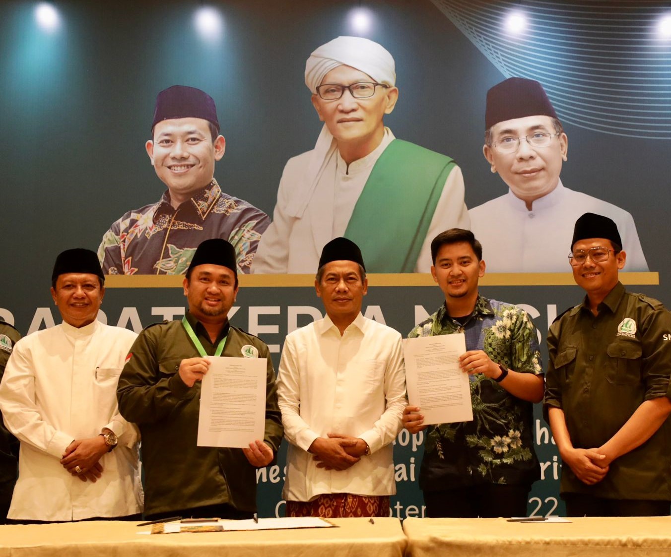 Kyai Eman Suryaman-Ketua Dewan Pembina, M.Irawan Taqwa-Ketua SNNU, KH Ahmad Said Ansori-Katib Aam PBNU, Indraka Fadhlillah-CoFounder & Chief