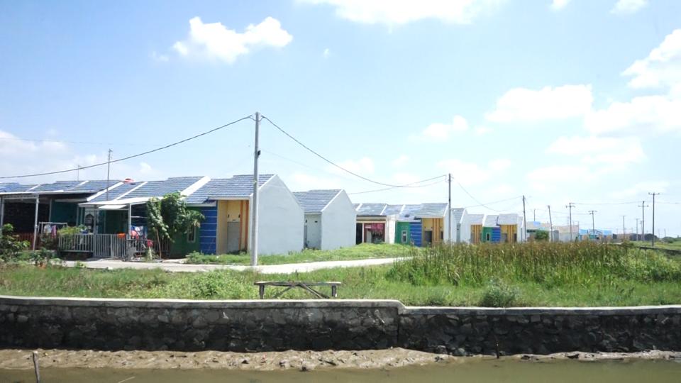 Teras Osaka City yang mengusung konsep “StartUp Village & Minimalism” dengan target konsumen milenial. 