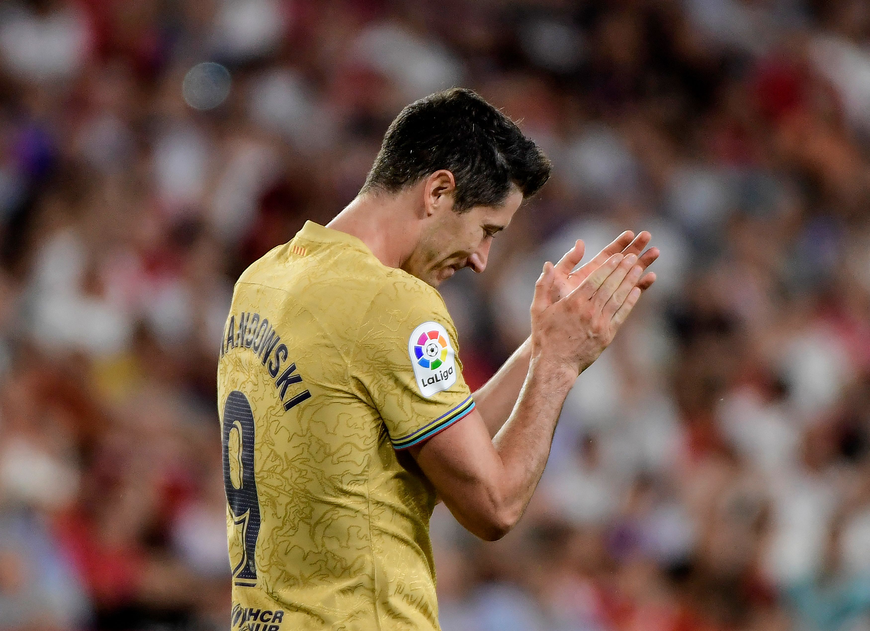 Penyerang Barcelona Robert Lewandowski