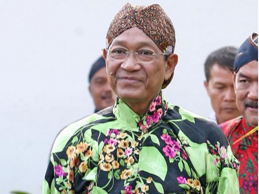 Sri Sultan Hamengku Buwono X  