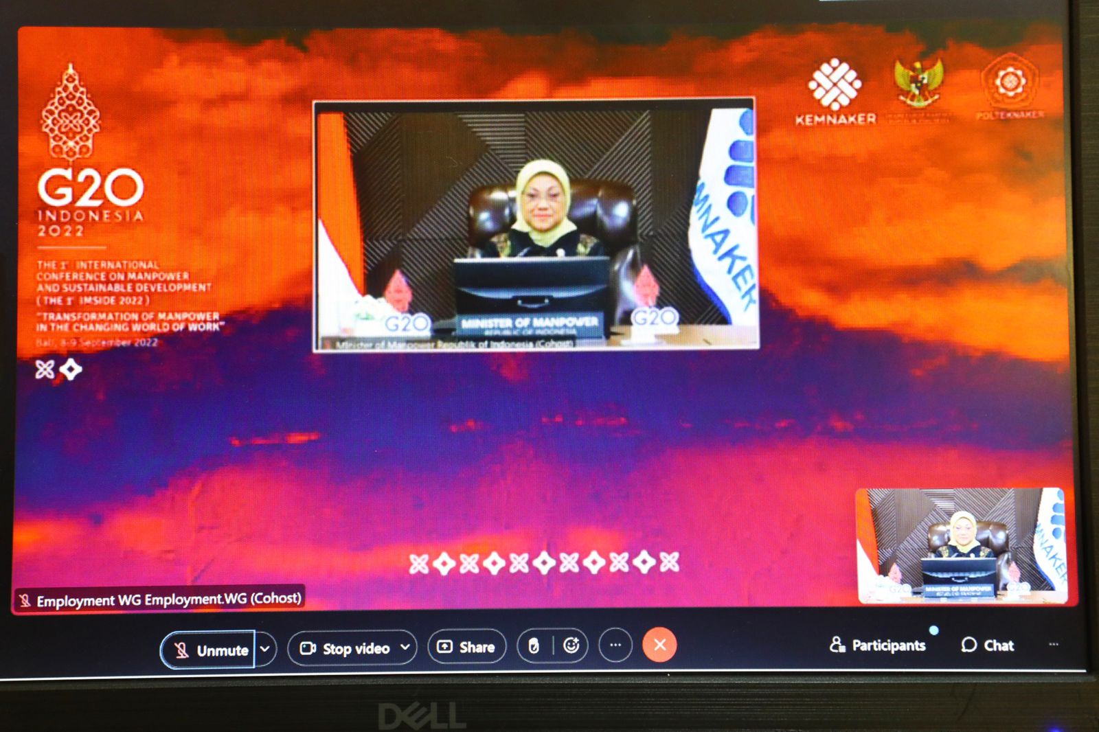 Menaker  Ida Fauziyah