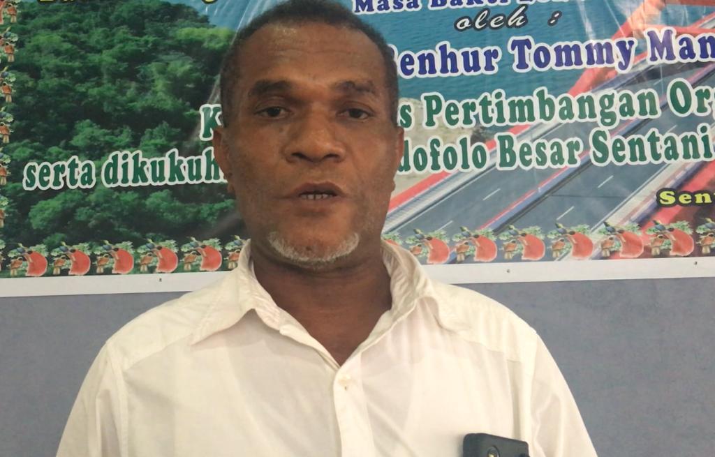 Yanto Eluay, tokoh adat dari Sentani, Jayapura, Papua.