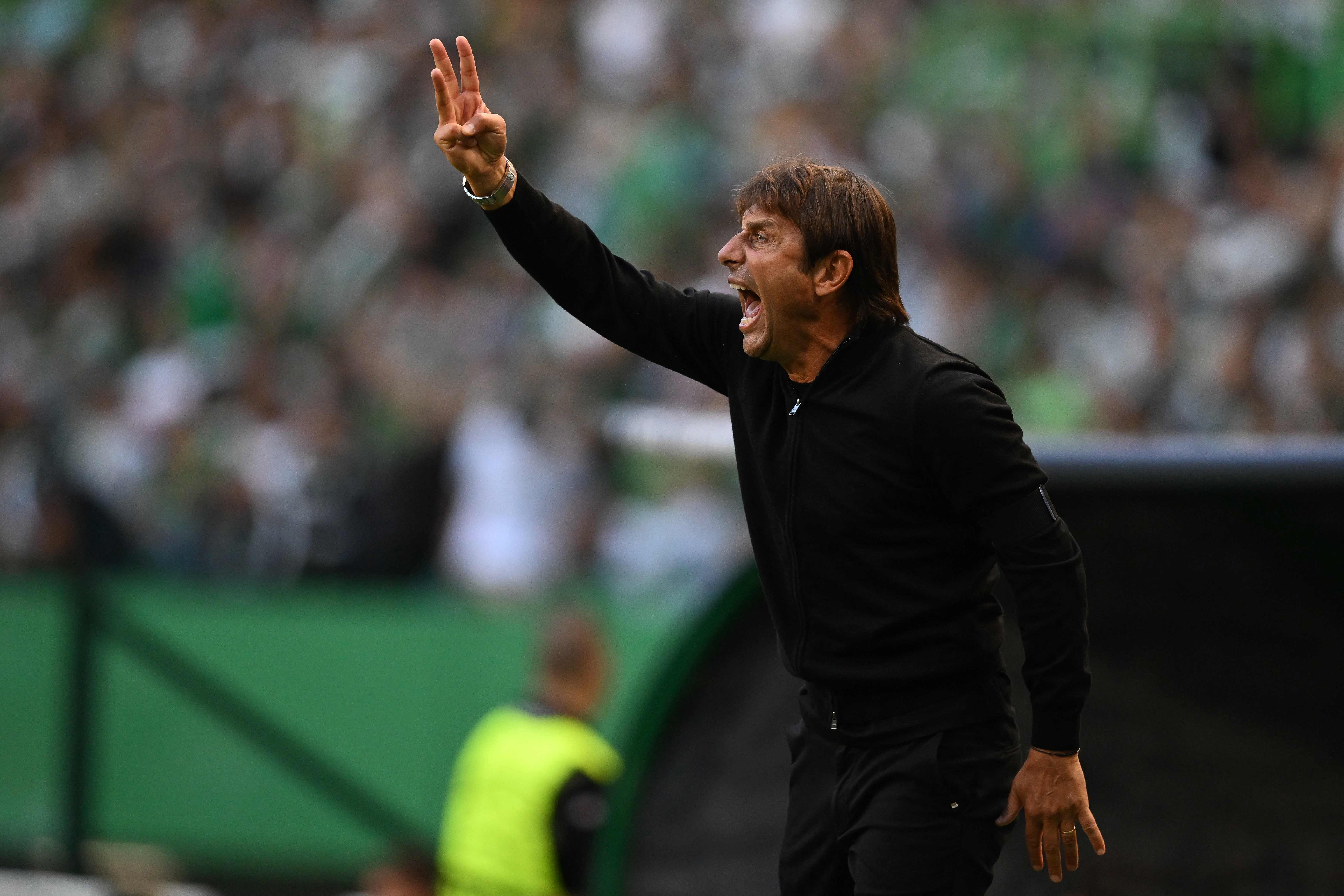 Pelatih Tottenham Hotspur Antonio Conte