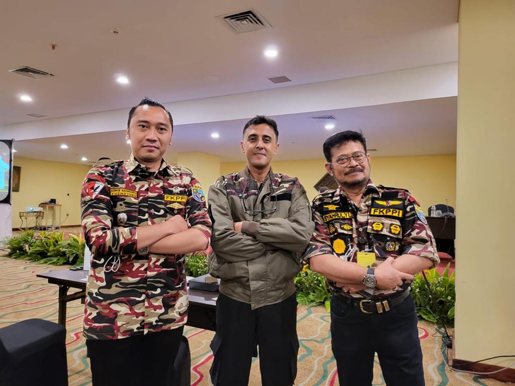 Sejumlah tokoh yang menghadiri pelantikan penguruis Keluarga Besar FKPPI di  Jakarta Convention Centre (JCC), Jakarta, Selasa (27/9).