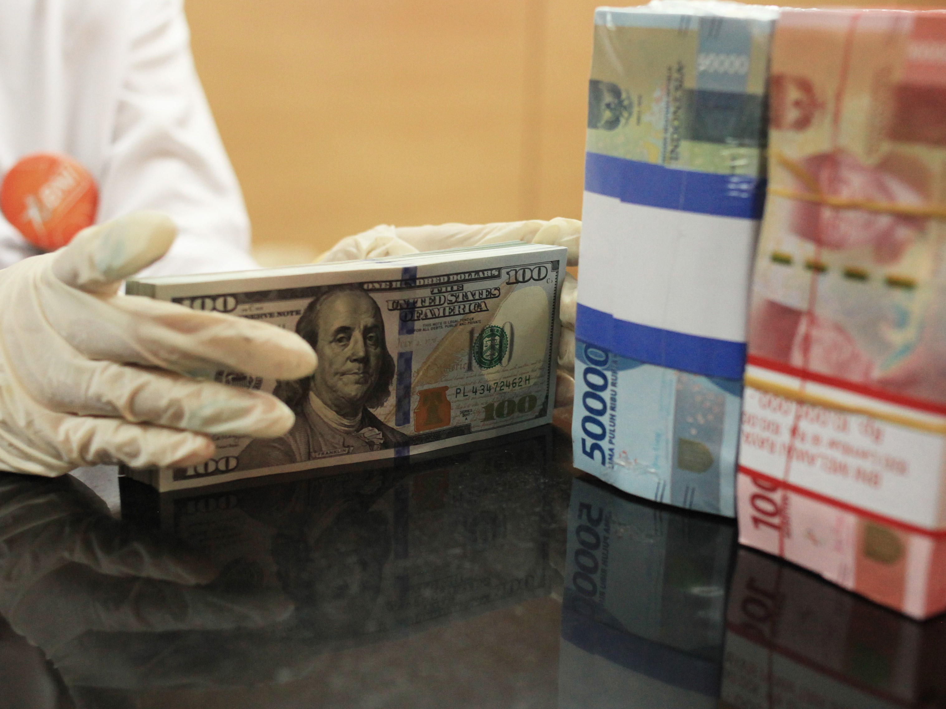 Rupiah Awal Pekan Tertekan Didominasi Faktor Eksternal