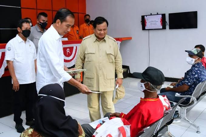 Presiden Joko Widodo dan Menteri Pertahanan Prabowo Subianto