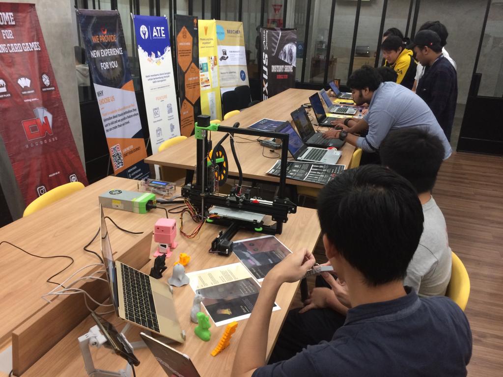 PT Pyridam Farma (PYFA) bekerja sama dengan Binus University, menggelar PYFA Venture Competition untuk para mahasiswa.