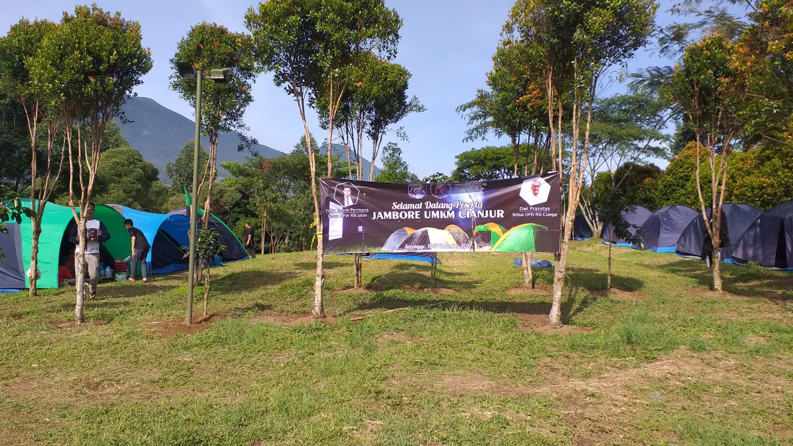 Kawasan wisata Sarongge di Desa Ciputri, Kecamatan Pacet, Kabupaten Cianjur, Jawa Barat, kerap digunakan untuk kegiatan luar ruang.