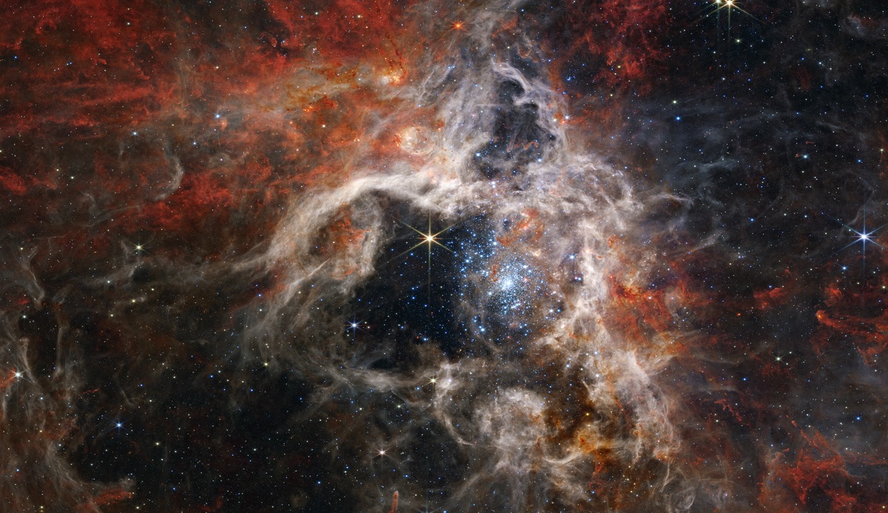 Penampakan Nebula Tarantula yang ditangkap Teleskop Luar Angkasa James Webb milik NASA, pada Selasa (6/9).