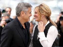 George Clooney dan Julia Roberts.