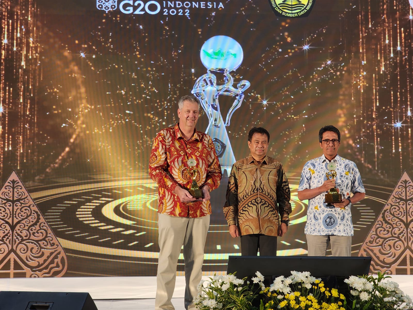 Anak perusahaan PT Archi Indonesia, yakni PT Meares Soputan Mining (MSM) dan PT Tambang Tondano Nusajaya (TTN) meraih penghargaan