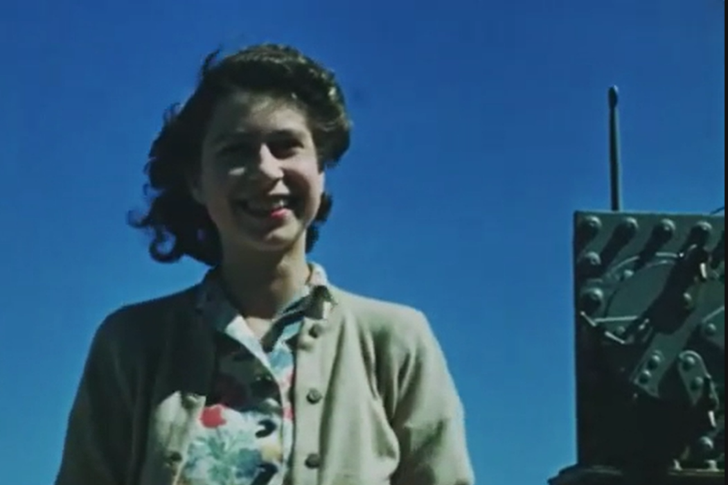 Cuplikan film Elizabeth: The Unseen Queen (2022).