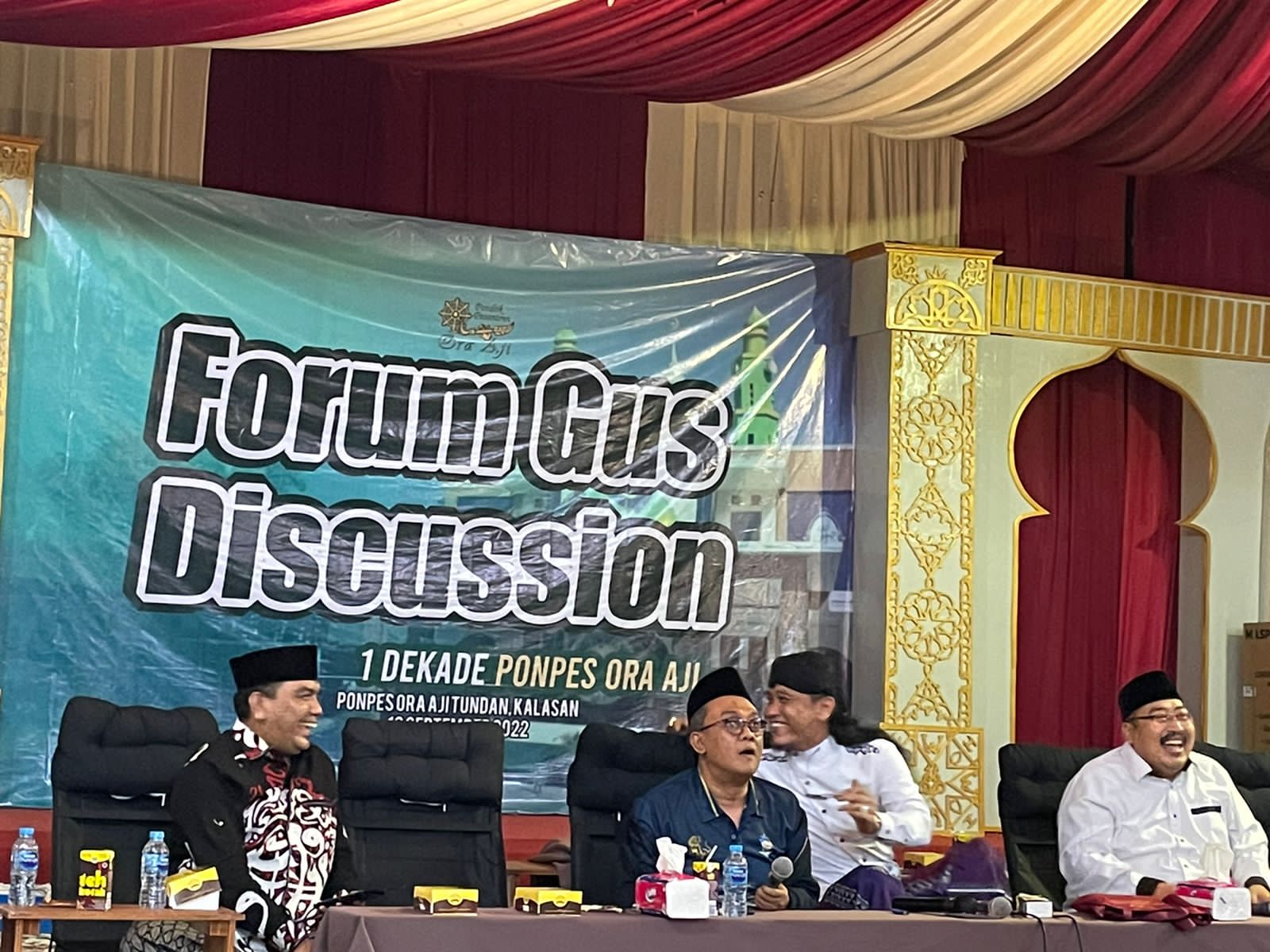 Forum Gus dan Ning yang dihadiri para pengasuh muda pondok pesantren di Indonesia. 