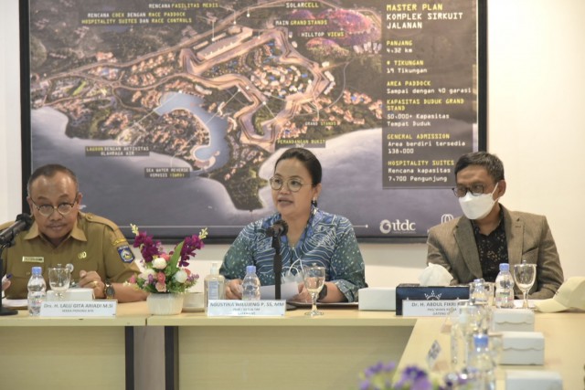 Wakil Ketua Komisi X DPR RI Agustina Wilujeng Pramestuti memimpin Kunjungan Kerja Spesifik Komisi X DPR RI ke Lombok, Nusa Tenggara Barat.