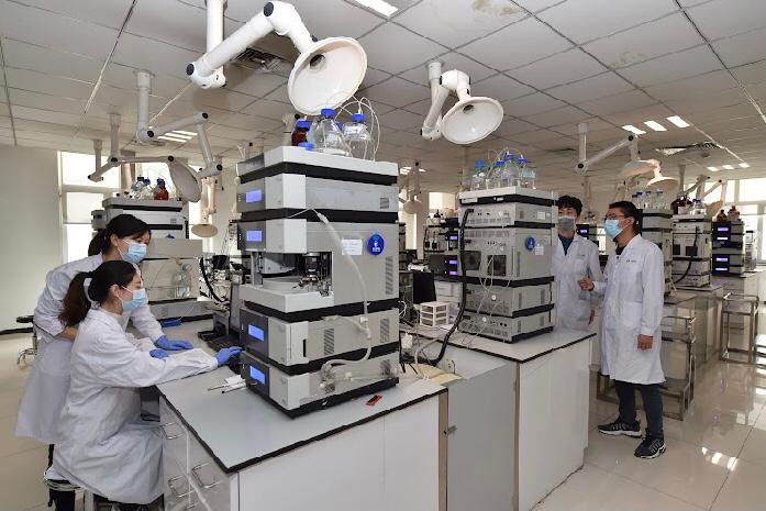 Meski berlabel tradisional, namun sejumlah obat-obatan tradisional Tiongkok sudah diolah secara moderen.