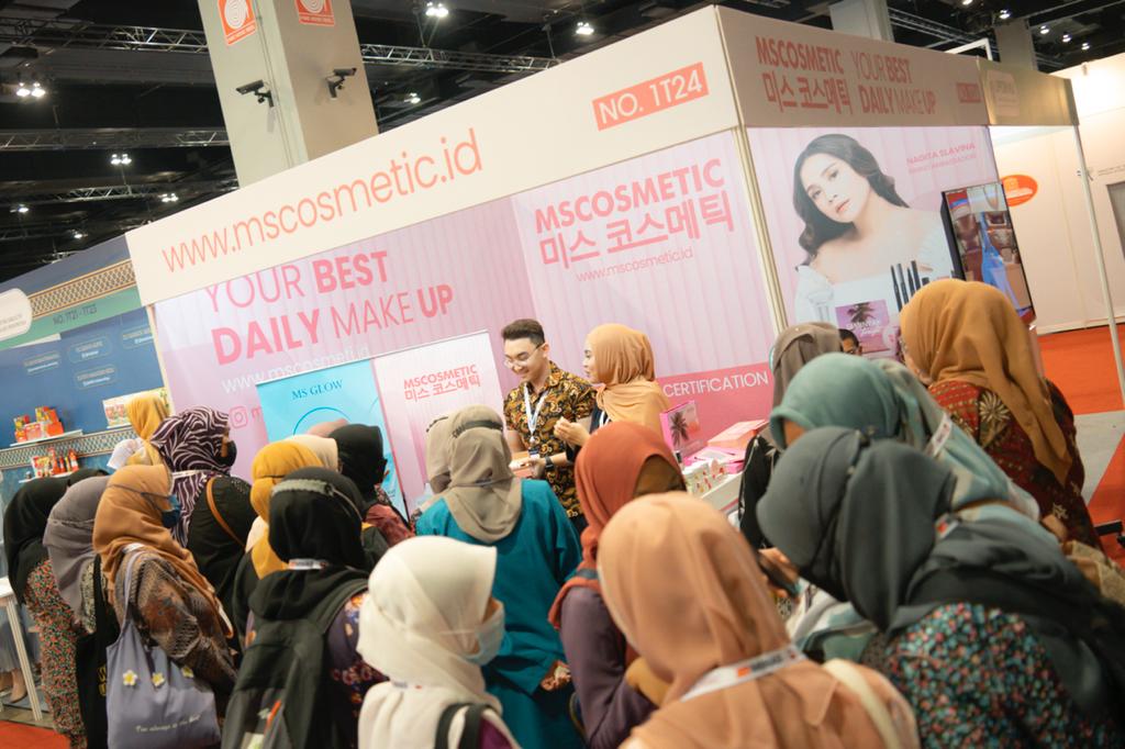Suasana Malaysia International halal Showcase 2022 di Malaysia International Trade and Exhibition Centre (MITEC), Kuala Lumpur.