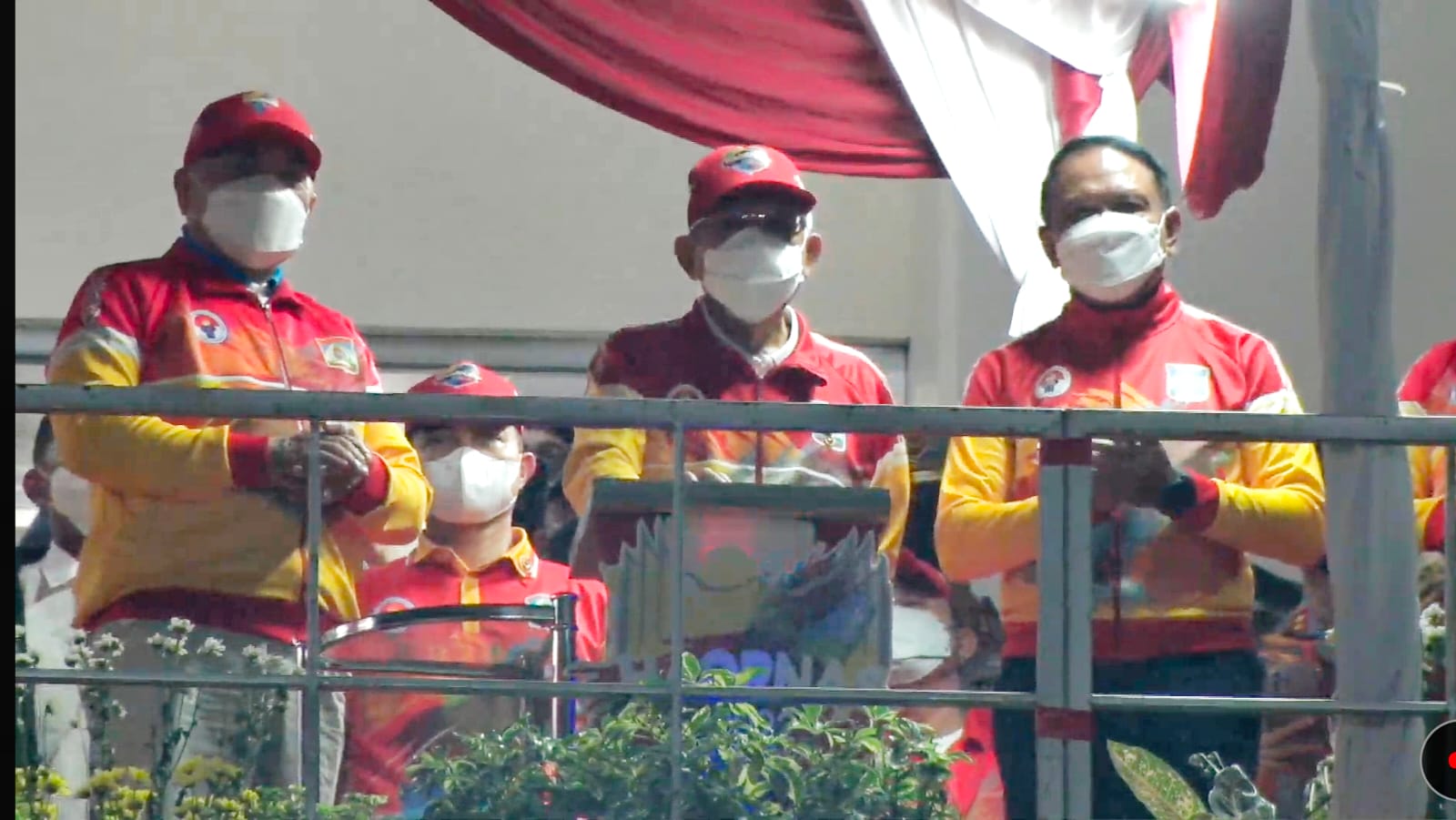 Wakil Presiden Ma'ruf Amin (tengah) di acara perayaan Hari Olahraga Nasional 2022.