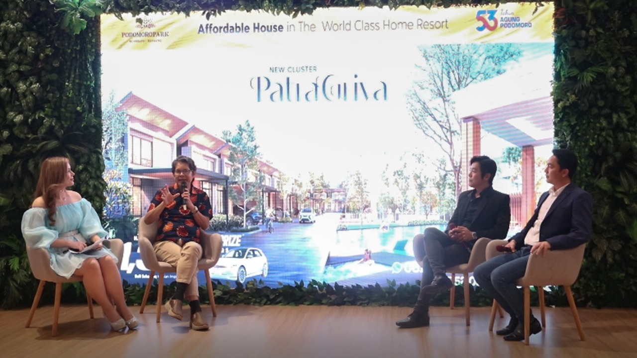 Dari kiri: Christie Sindoko, Boyke Dian Nugraha, Dipa Teguh, dan Tomas Tandi dalam Talkshow Keharmonisan Keluarga.