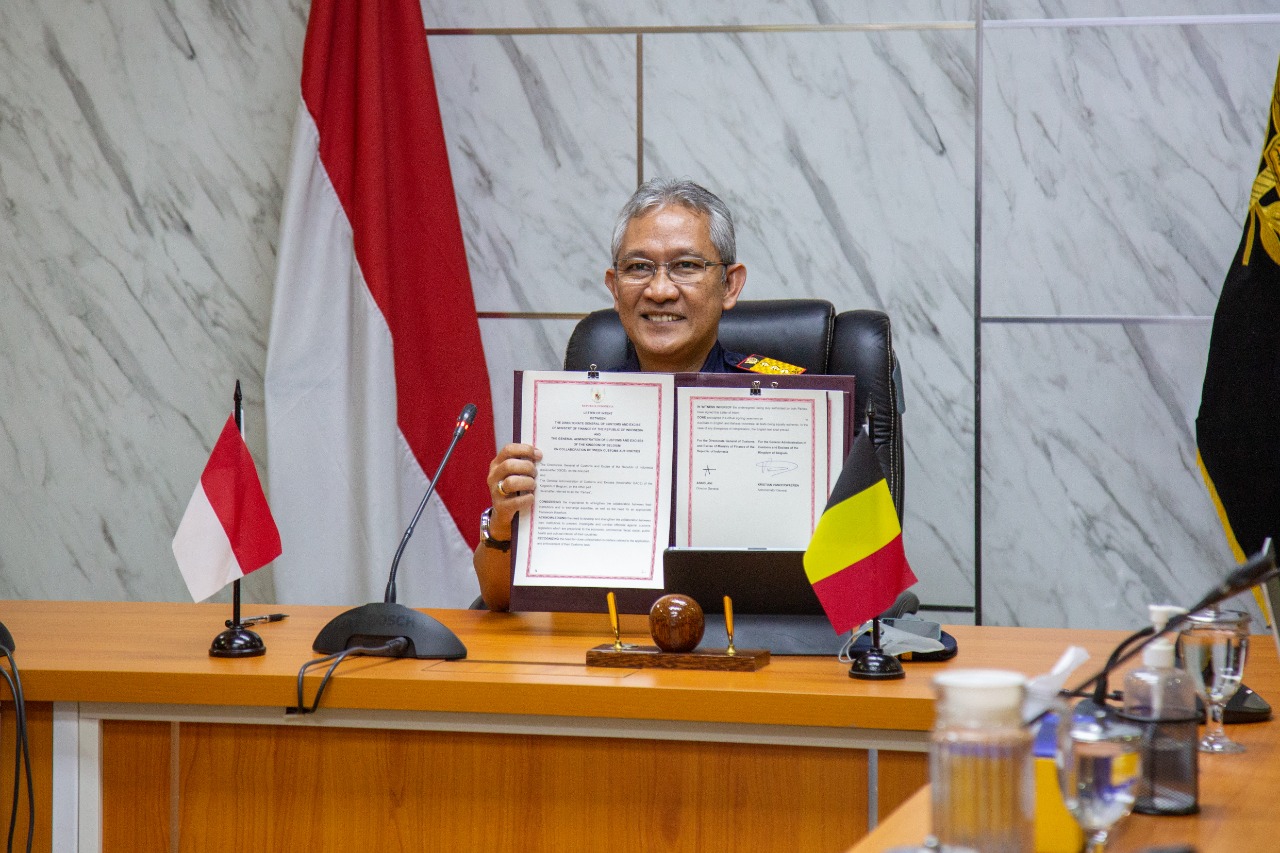 Letter of Intent on Collaboration between Customs Authorities antara Indonesa dan Belgia ditunjukkan.
