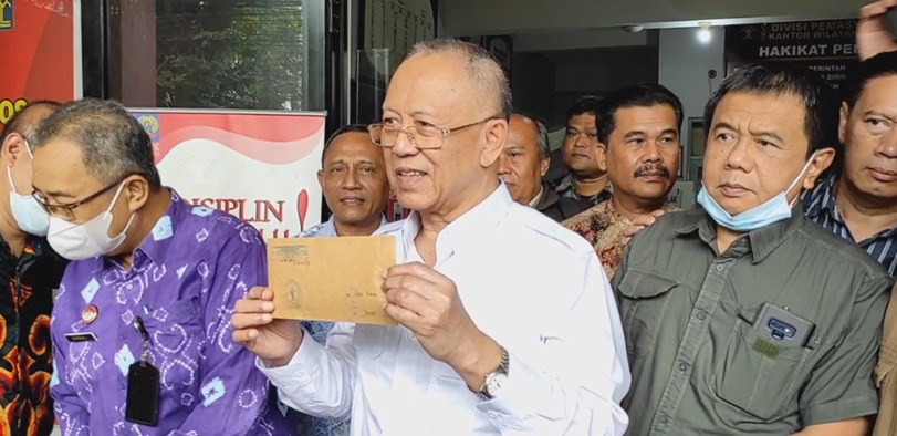 Mantan Wali Kota Bandung Dada Rosada terima surat bebas murni.