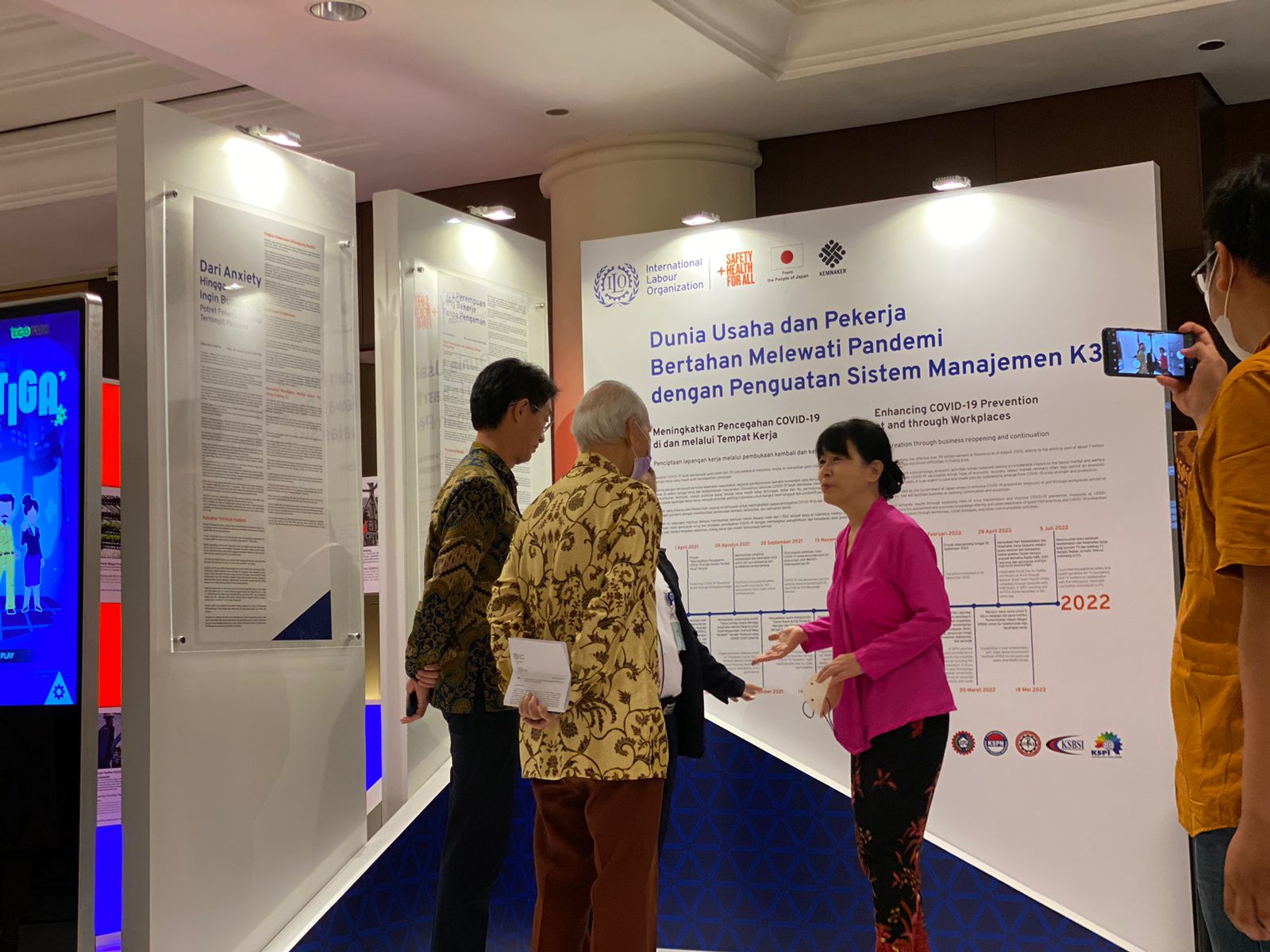 Pameran Dunia Usaha dan Pekerja Bertahan Melewati Pandemi dengan Penguatan Sistem Manajemen K3 di Jakarta, Jakarta, Selasa (20/9).